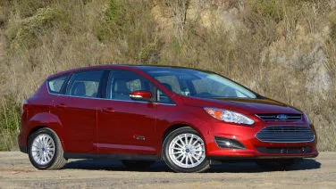 Ford offers free charging to 2016 C-Max Energi buyers in two states
